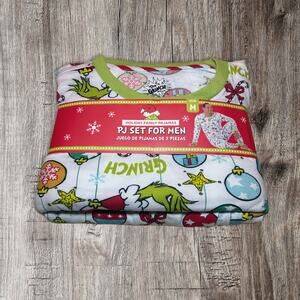 Grinch Christmas men’s pajamas.‎ Size medium. NWT